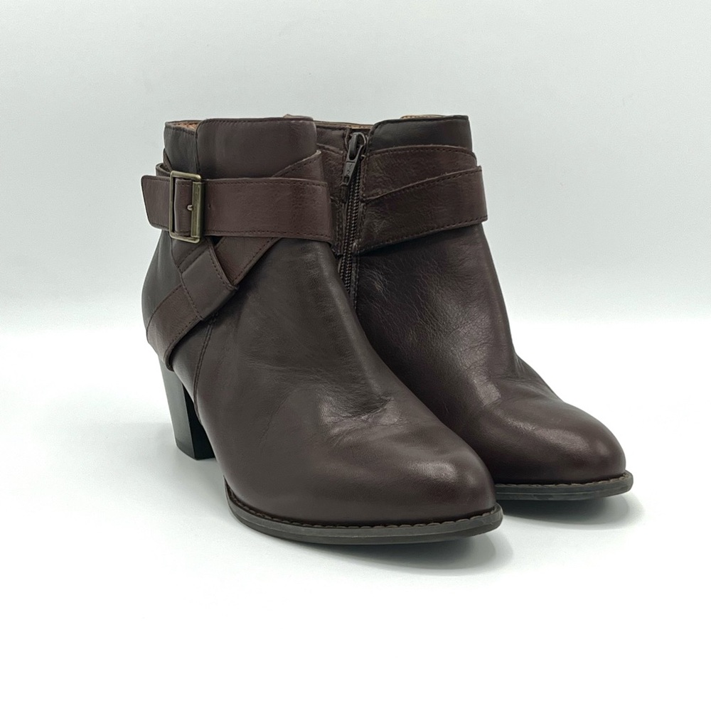Vionic Trinity Brown Leather Heeled Ankle Boots with Buckle and Inside Zip, 7.5W